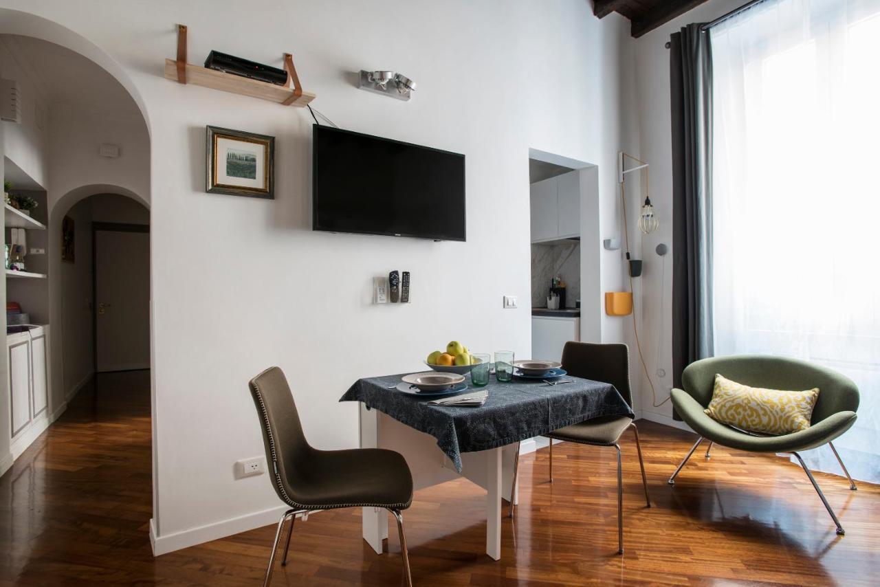 Apartment Near Trevi Fountain — Photos 1